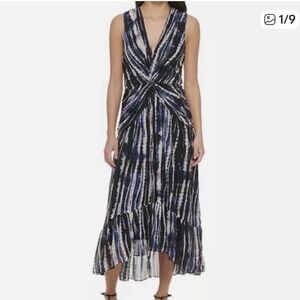 DKNY Sleeveless Navy & Ivory Twist-Waist Maxi Dress NWT Size 8